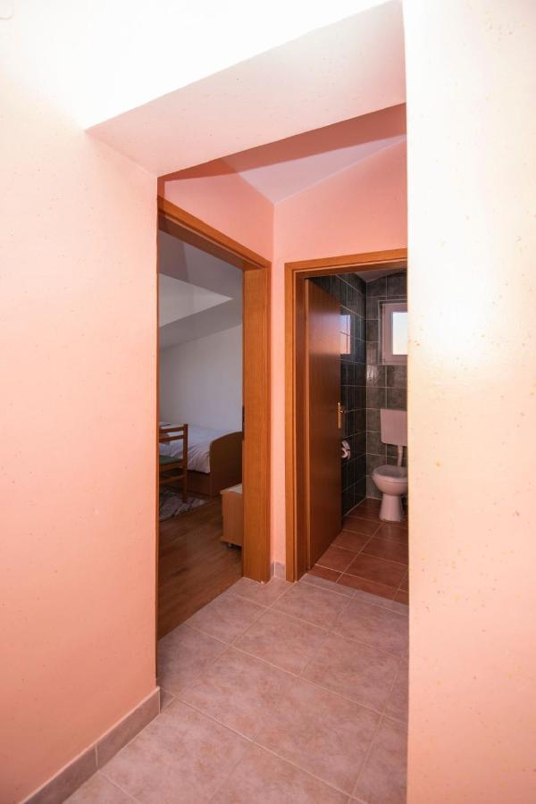 Family Holiday Apartments Lucia Βόντιτσε Εξωτερικό φωτογραφία