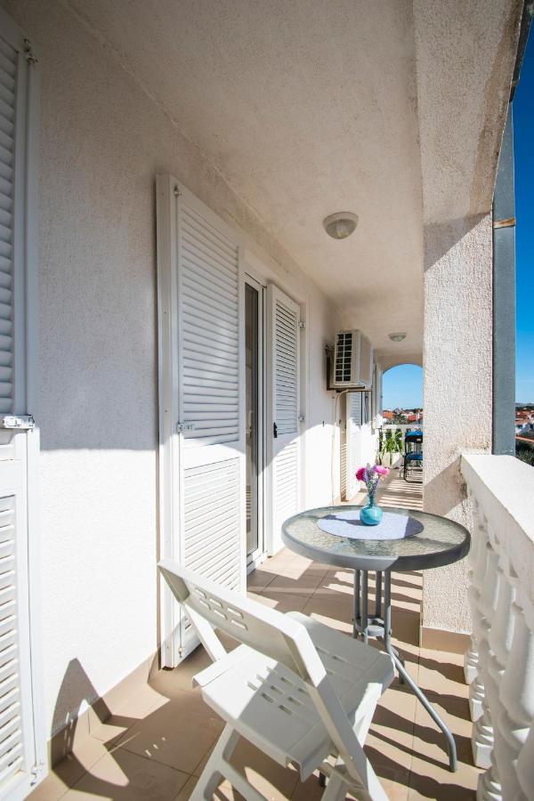 Family Holiday Apartments Lucia Βόντιτσε Εξωτερικό φωτογραφία