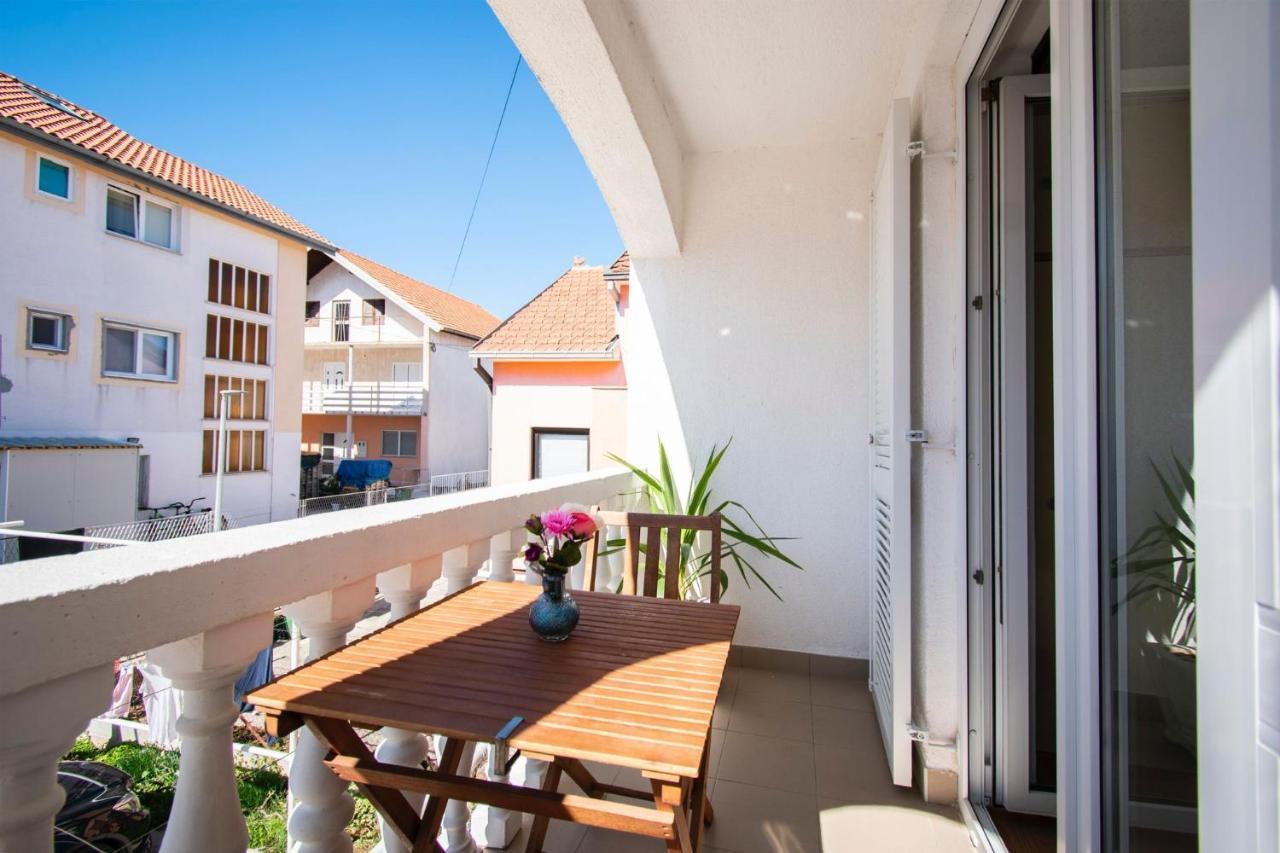 Family Holiday Apartments Lucia Βόντιτσε Εξωτερικό φωτογραφία