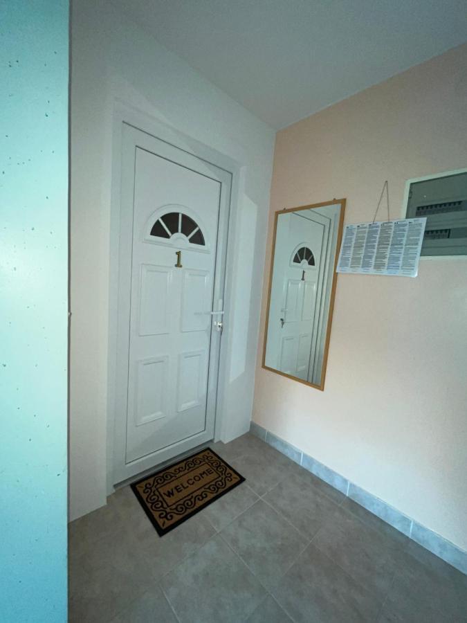 Family Holiday Apartments Lucia Βόντιτσε Εξωτερικό φωτογραφία